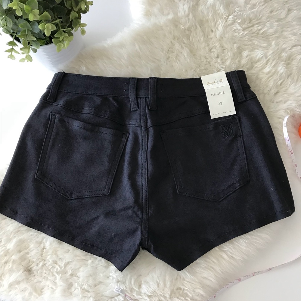 FRANKIE B. Stevie Faux Suede Moto Short - Picture 6 of 8